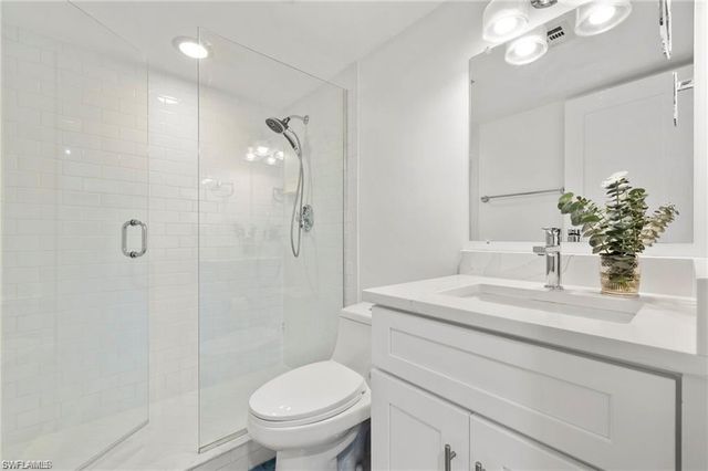 503 Broad AVE S 503, Naples, FL 34102