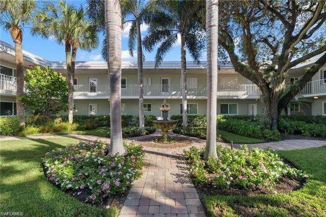 503 Broad AVE S 503, Naples, FL 34102