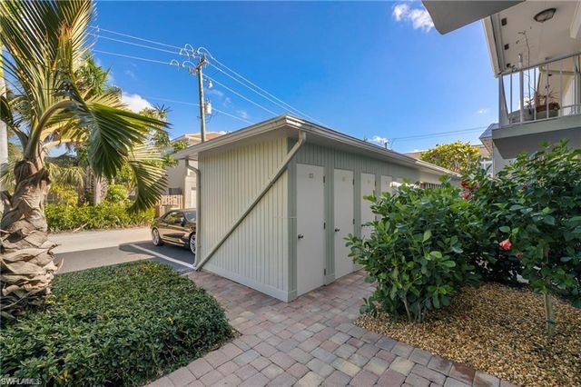 503 Broad AVE S 503, Naples, FL 34102