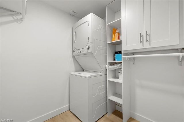 503 Broad AVE S 503, Naples, FL 34102