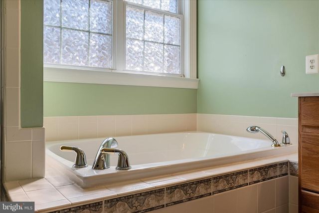 15428 CHAMPIONSHIP DR, Haymarket, VA 20169