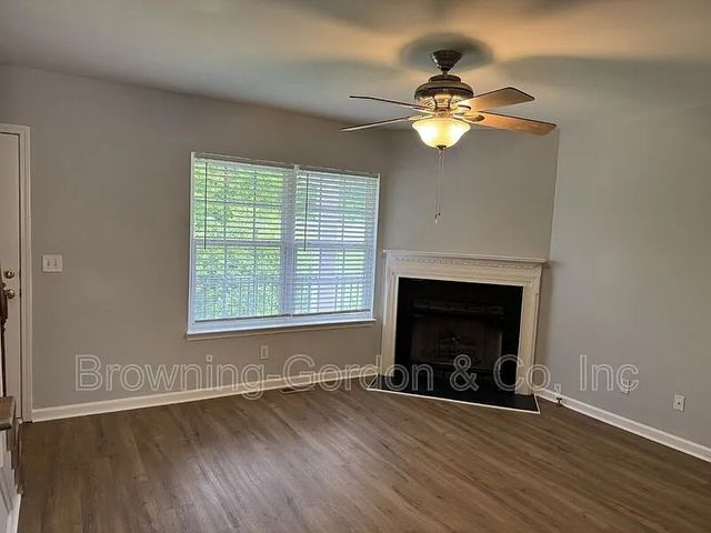 7470 Charlotte Pike Apt 3, Nashville, TN 37209