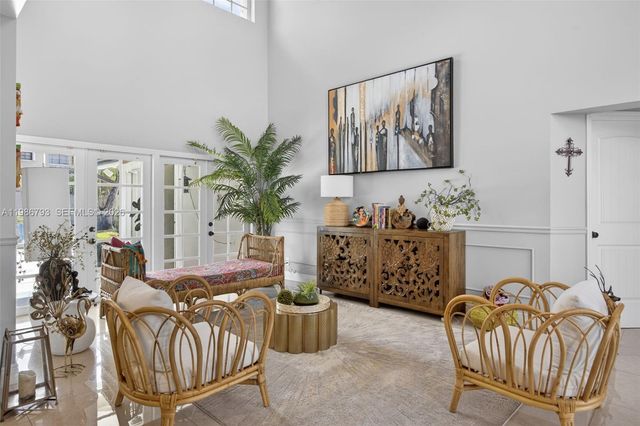 15000 SW 45th Ln, Miami, FL 33185