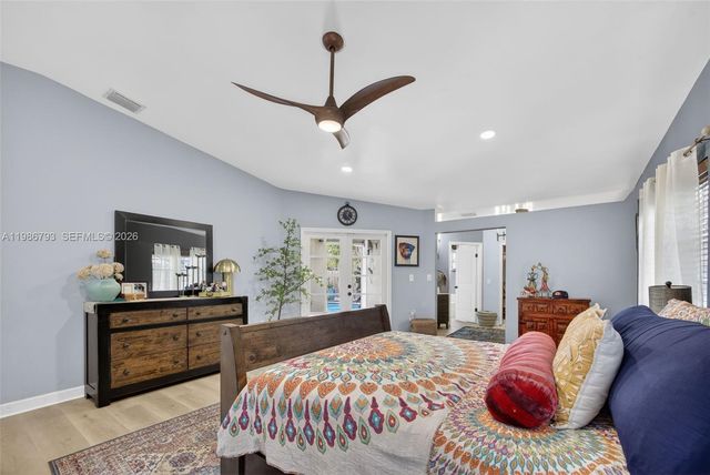 15000 SW 45th Ln, Miami, FL 33185