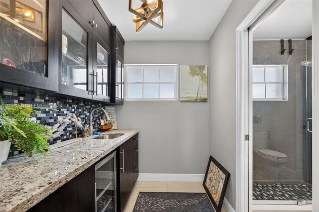 15000 SW 45th Ln, Miami, FL 33185