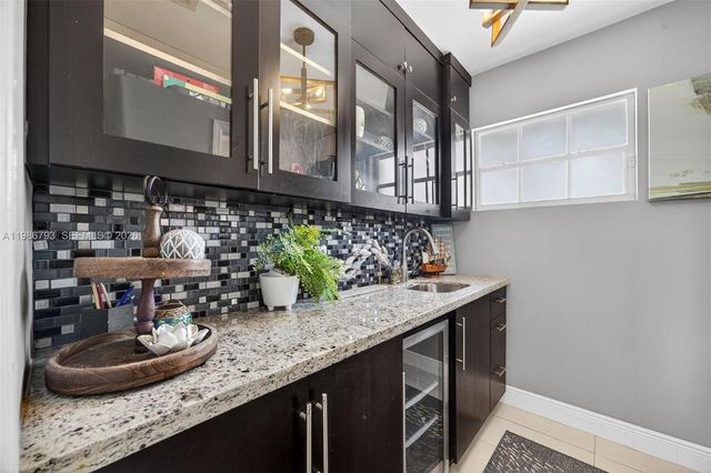 15000 SW 45th Ln, Miami, FL 33185