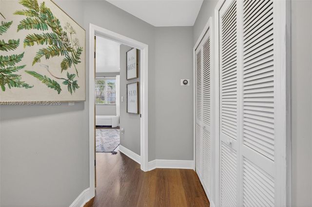 15000 SW 45th Ln, Miami, FL 33185