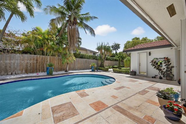 15000 SW 45th Ln, Miami, FL 33185