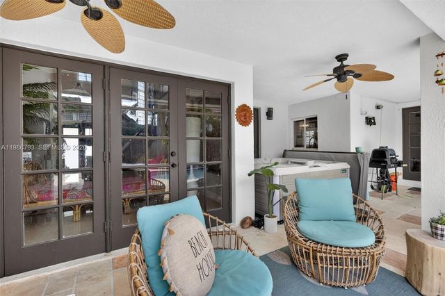 15000 SW 45th Ln, Miami, FL 33185