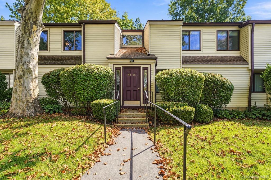 45 Jefferson Oval G, Yorktown Heights, NY 10598 — exterior