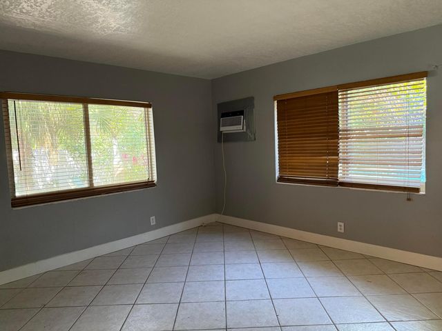 1332 NW 5th Avenue, Fort Lauderdale, FL 33311