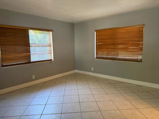 1332 NW 5th Avenue, Fort Lauderdale, FL 33311