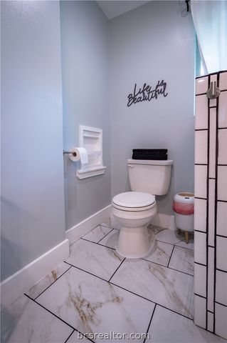 15 Golfclub Drive, Hilltop Lakes, TX 77871