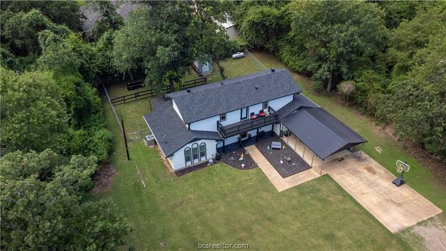 15 Golfclub Drive, Hilltop Lakes, TX 77871