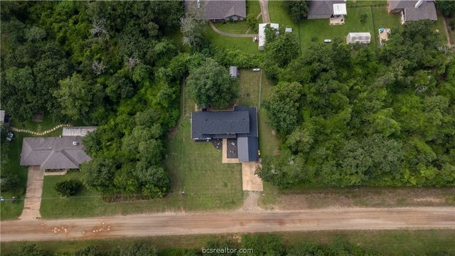 15 Golfclub Drive, Hilltop Lakes, TX 77871