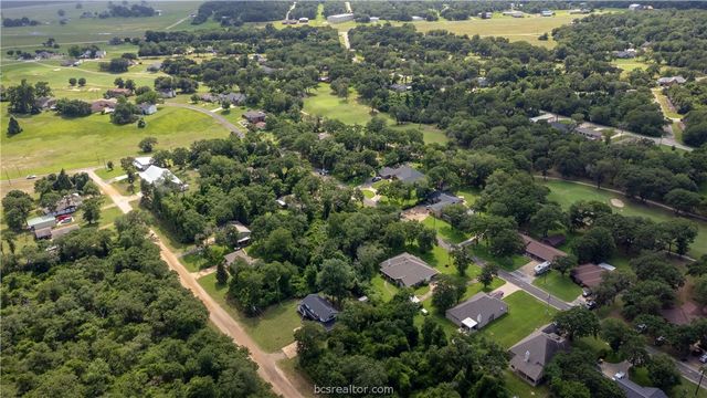 15 Golfclub Drive, Hilltop Lakes, TX 77871