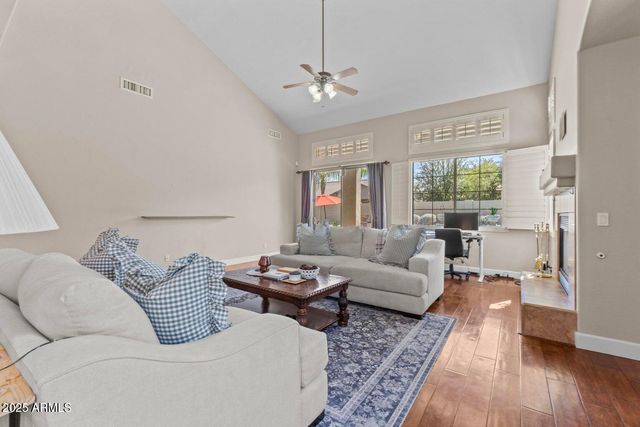 2879 E JANELLE Way, Gilbert, AZ 85298