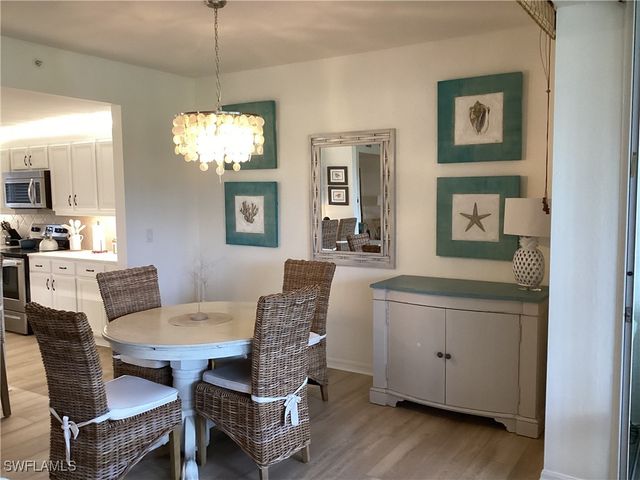 782 Eagle Creek DR 202, Naples, FL 34113