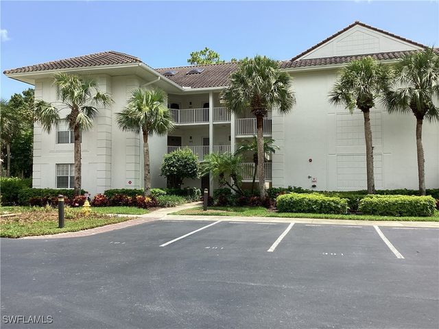 782 Eagle Creek DR 202, Naples, FL 34113