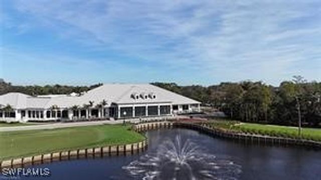 782 Eagle Creek DR 202, Naples, FL 34113