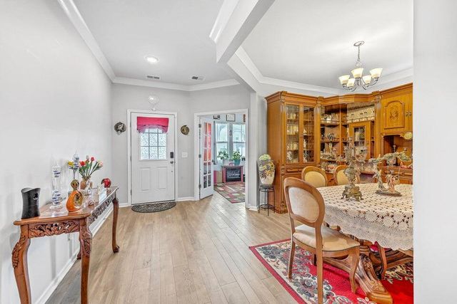 610 Squire Pope Road, Summerville, SC 29486