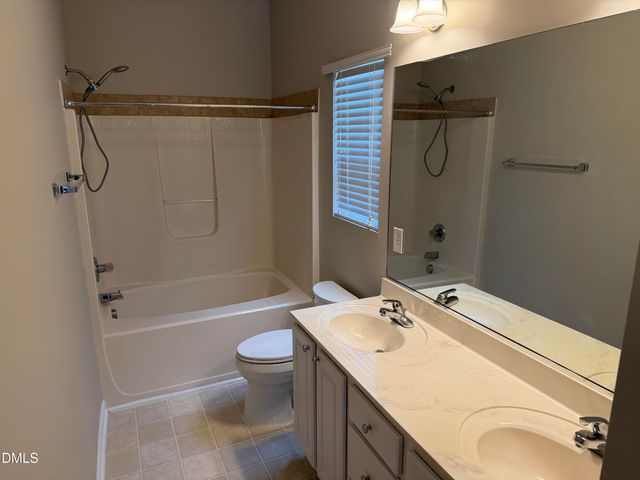 705 Glen Road 112, Garner, NC 27529