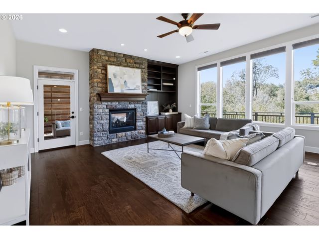 15419 Nw DOMINION Dr, Portland, OR 97229