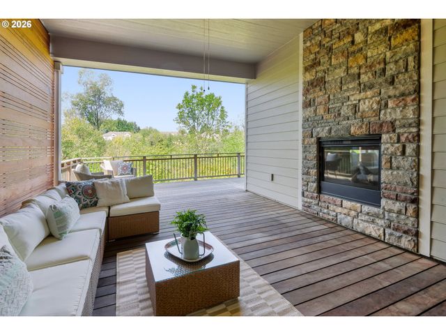 15419 Nw DOMINION Dr, Portland, OR 97229