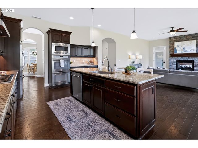 15419 Nw DOMINION Dr, Portland, OR 97229