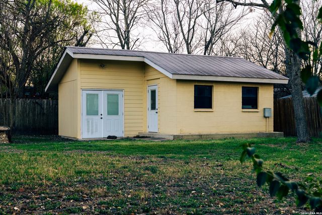 325 Hickman, Boerne, TX 78006