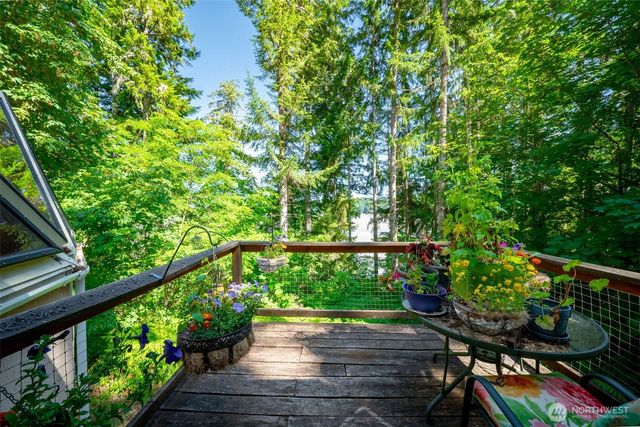 12 SE Oyster Beach Road, Shelton, WA 98584