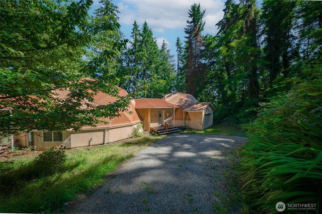 12 SE Oyster Beach Road, Shelton, WA 98584