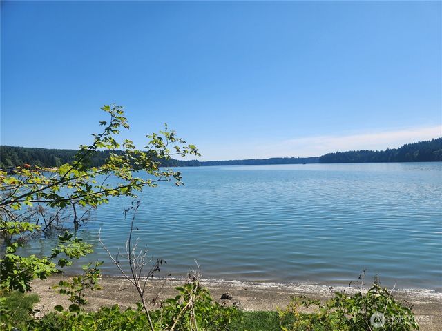 12 SE Oyster Beach Road, Shelton, WA 98584