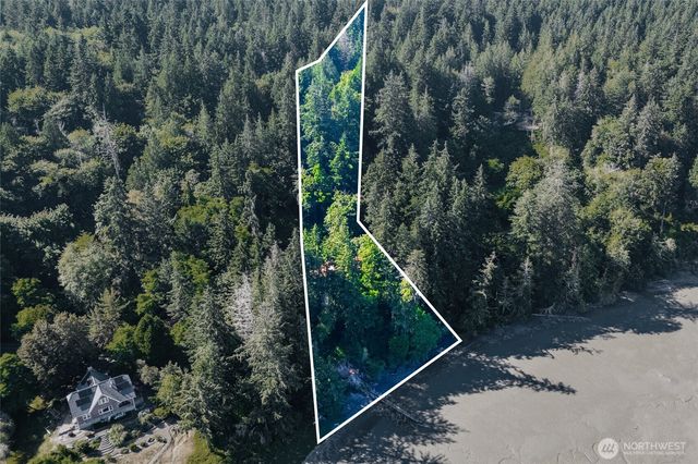 12 SE Oyster Beach Road, Shelton, WA 98584