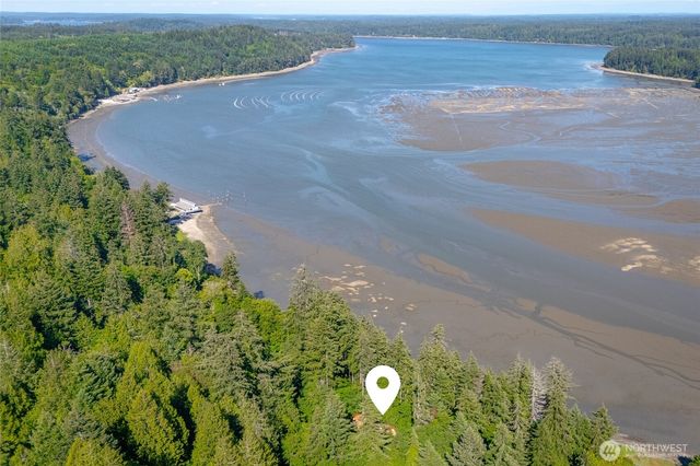 12 SE Oyster Beach Road, Shelton, WA 98584