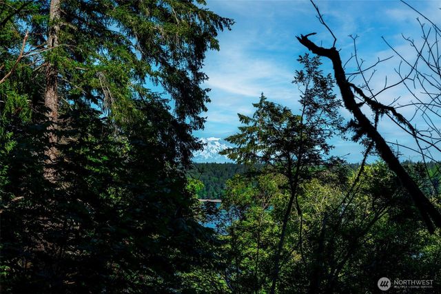 12 SE Oyster Beach Road, Shelton, WA 98584