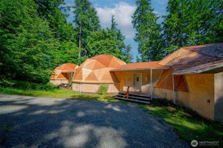 12 SE Oyster Beach Road, Shelton, WA 98584