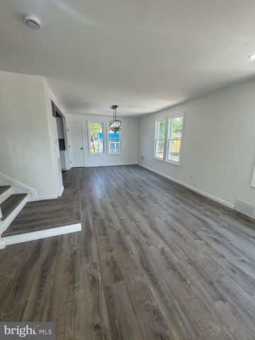 3 N GROVE AVE, National Park, NJ 08063