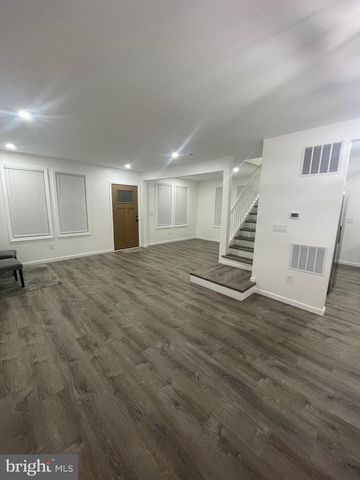 3 N GROVE AVE, National Park, NJ 08063