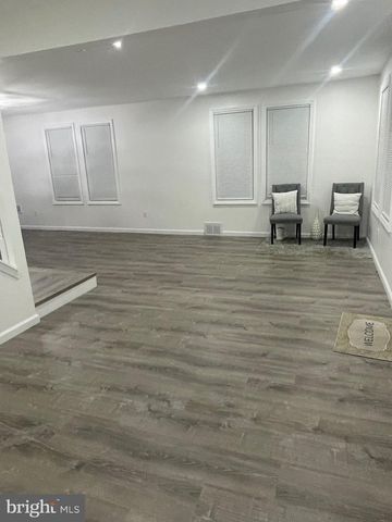 3 N GROVE AVE, National Park, NJ 08063