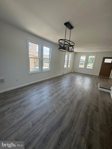 3 N GROVE AVE, National Park, NJ 08063