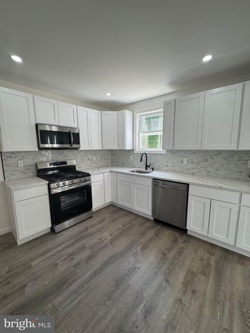 3 N GROVE AVE, National Park, NJ 08063