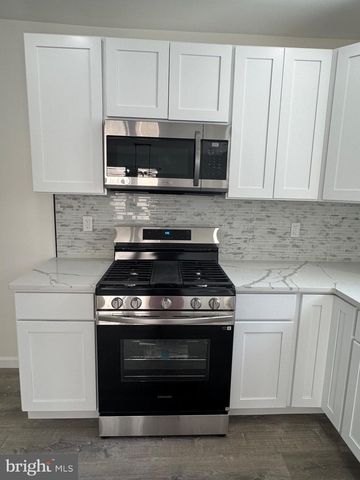 3 N GROVE AVE, National Park, NJ 08063