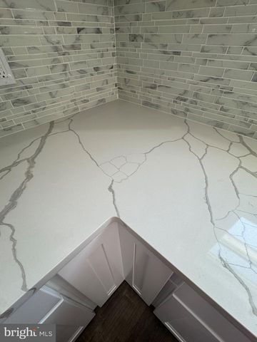 3 N GROVE AVE, National Park, NJ 08063