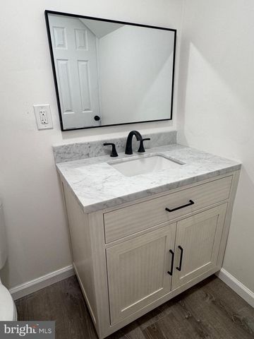 3 N GROVE AVE, National Park, NJ 08063