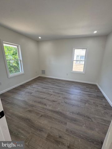 3 N GROVE AVE, National Park, NJ 08063