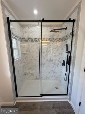 3 N GROVE AVE, National Park, NJ 08063