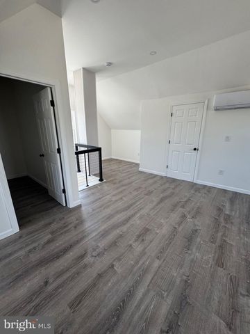 3 N GROVE AVE, National Park, NJ 08063