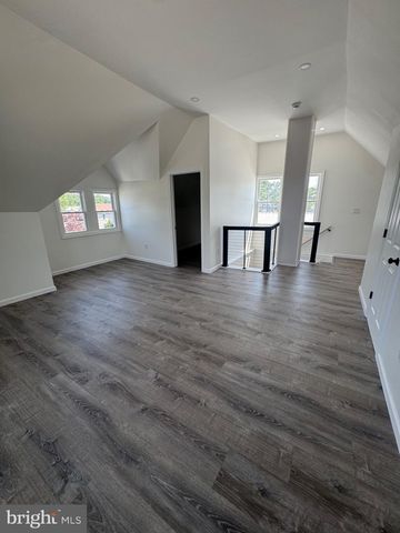 3 N GROVE AVE, National Park, NJ 08063