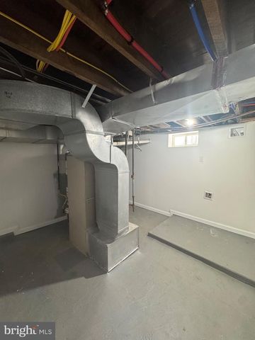 3 N GROVE AVE, National Park, NJ 08063